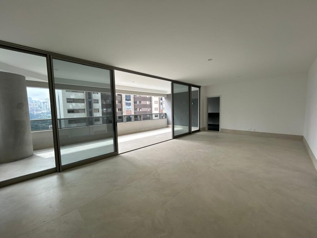 WhatsApp Image 2025-09-09 at 15.42.45 (1)