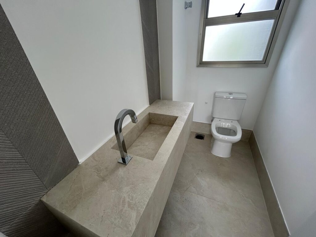 WhatsApp Image 2025-09-09 at 15.47.25 (1)